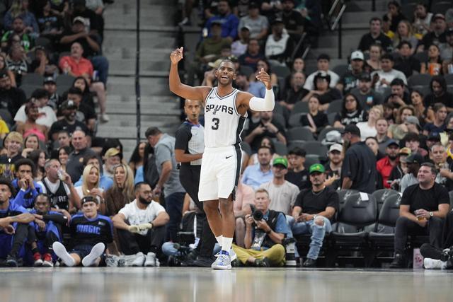 贝尔16+9广东胜四川 胡金秋25分广厦险胜山东